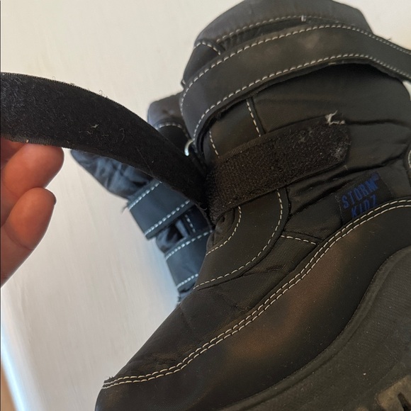 Kids Black Winter Boots - Picture 6 of 7